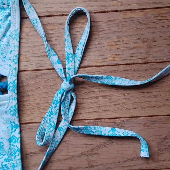 Rip Curl Scale Triangle Bikini Top - Picture 6 of 15